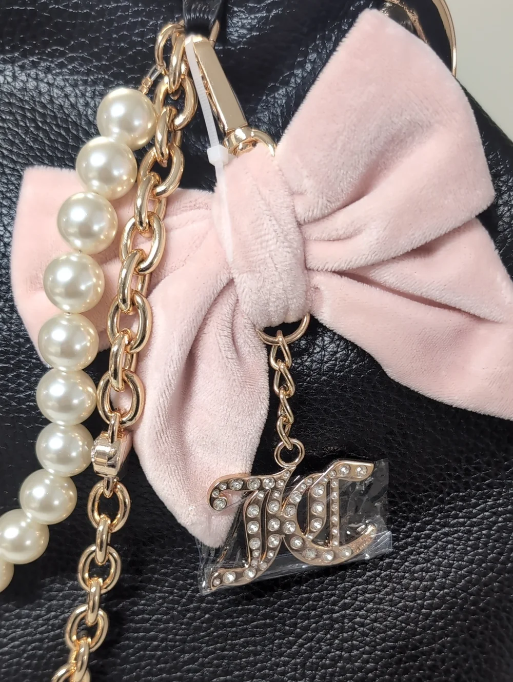Viral 🎥 Juicy Couture Chic Y2K Large Kiss Lock Frame Clutch, Licorice + Pink 🩷 - Picture 4 of 16